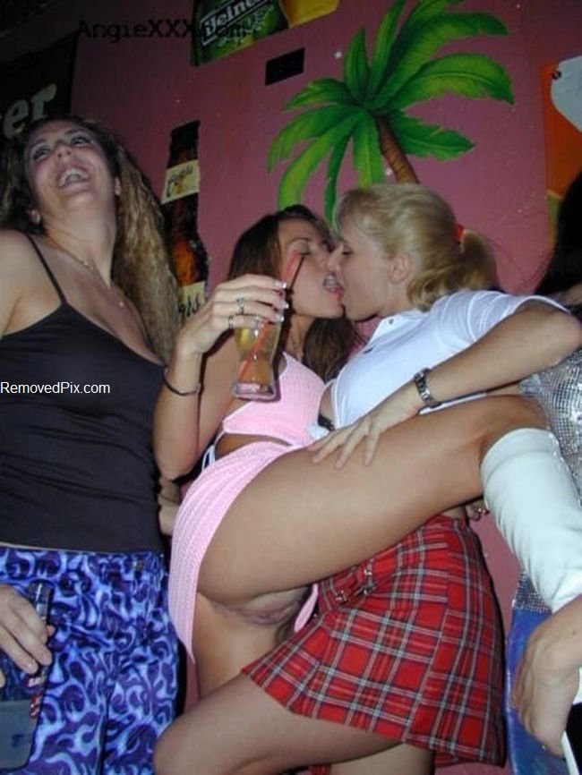 Watch and Download Big Tits Videos and Huge Boobs Ex GF Porn Photos