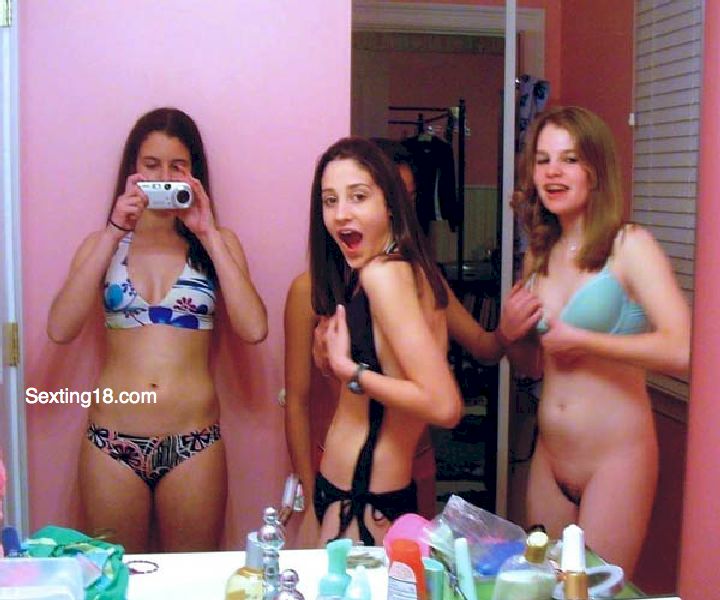 Nude teen friends selfie